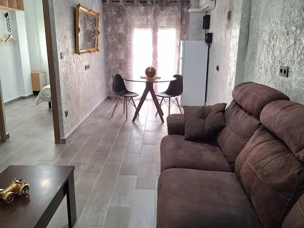 Piso en calle Milagros Maestre Esteve, 120 - Foto 2