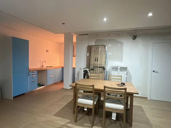 Estudio en avenida de Joan Miró, 11