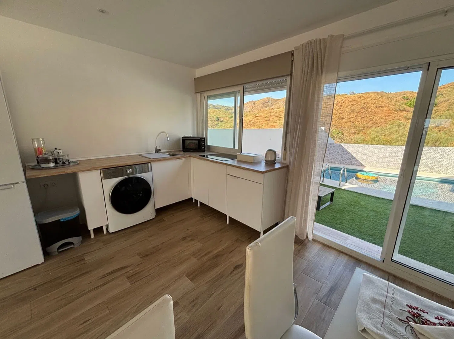 Estudio en calle Tiépolo, 41 - Foto 1