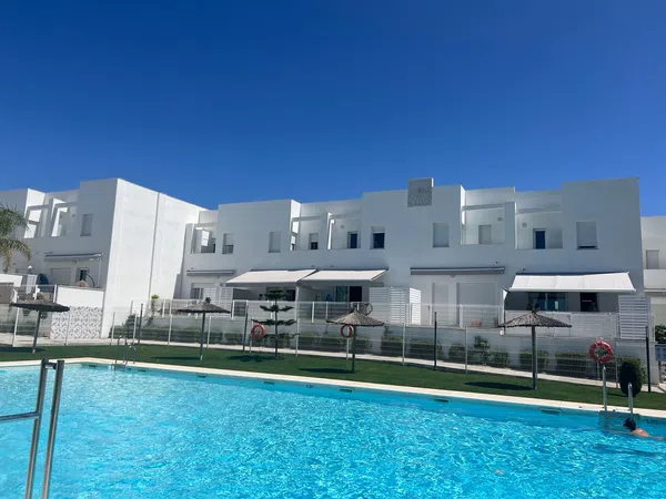 Chalet adosado en Avenida de los Barcos, 23 - Foto 5