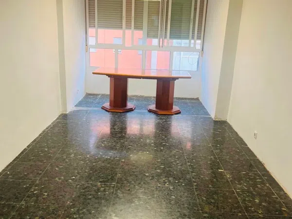 Piso en Calle Grupo Oscar Carvallo, 3, Buhaira - Huerta del Rey - Foto 6
