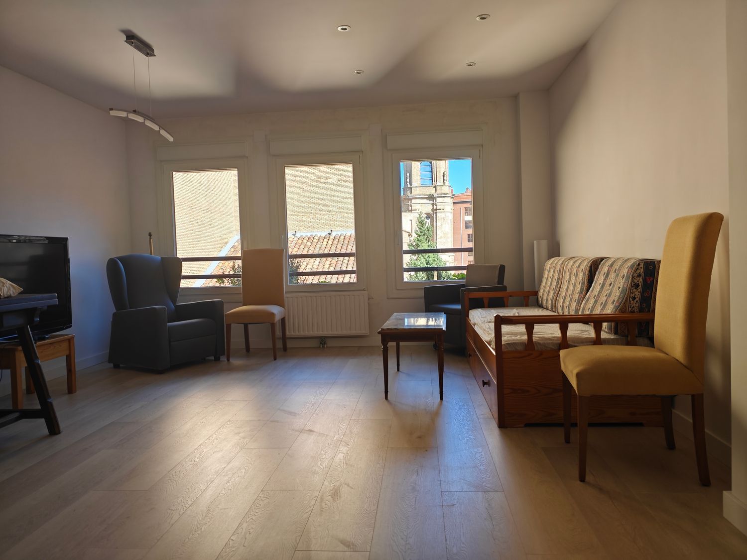 Piso en calle de Santiago Ramón y Cajal, 37 - Foto 1