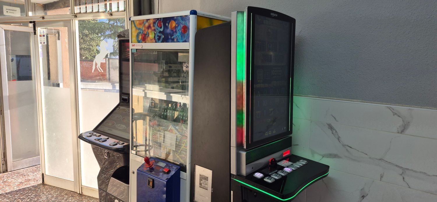 Bar en calle de Dom Bosco, 219 - Foto 2