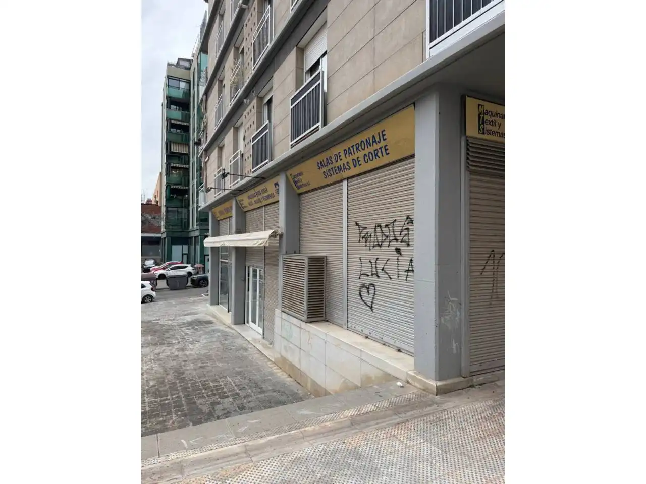 Local comercial en  Calle Dibuixant Avellaneda - Foto 23