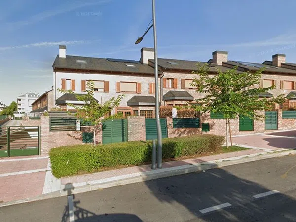 Chalet adosado en calle Miguel Ángel Cantero Oliva, 27