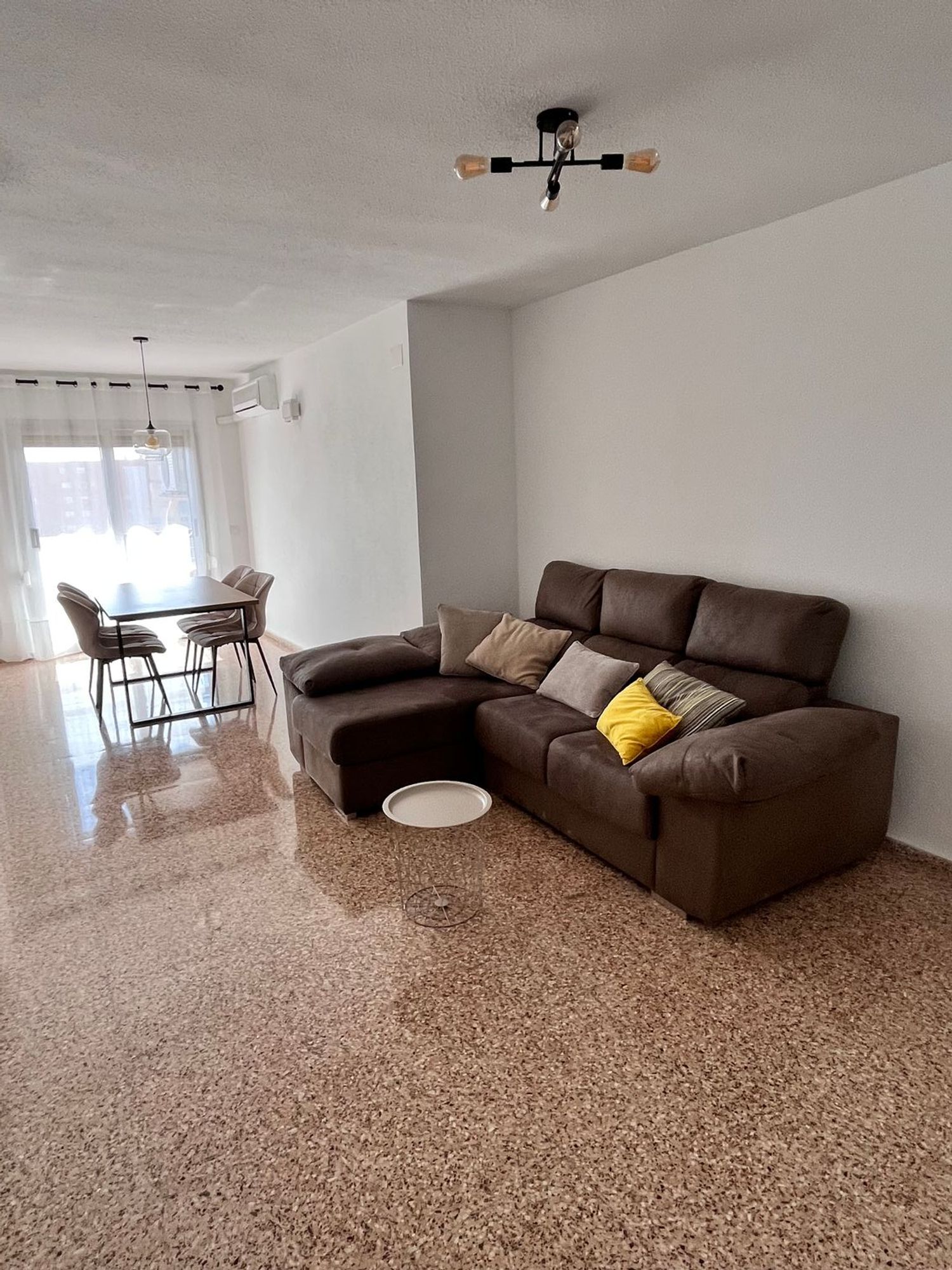 Piso en calle de los Doscientos, 8 - Foto 2