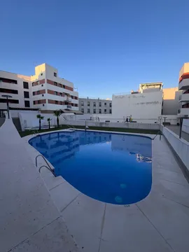 Piso en  Avenida de la Libertad 4