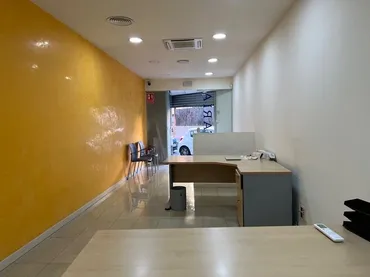 Local comercial en  Carrer d'Emili Juncadella 17 - Foto 5