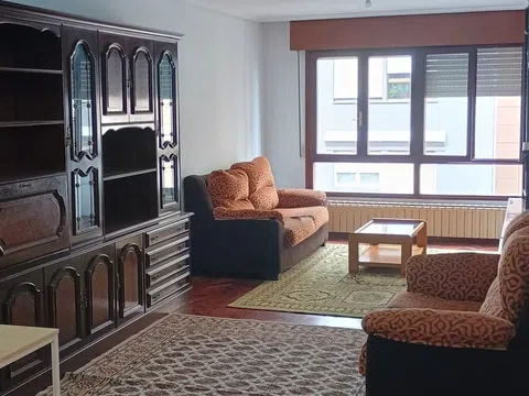 Piso en calle Carlos Haya, 14