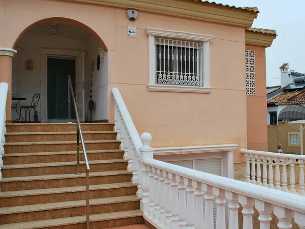 Casa o chalet independiente en Calle Coloso de Rodas, 48 - Foto 1