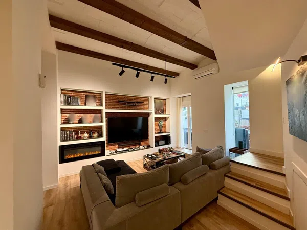 Dúplex en calle de Fluvià, 270