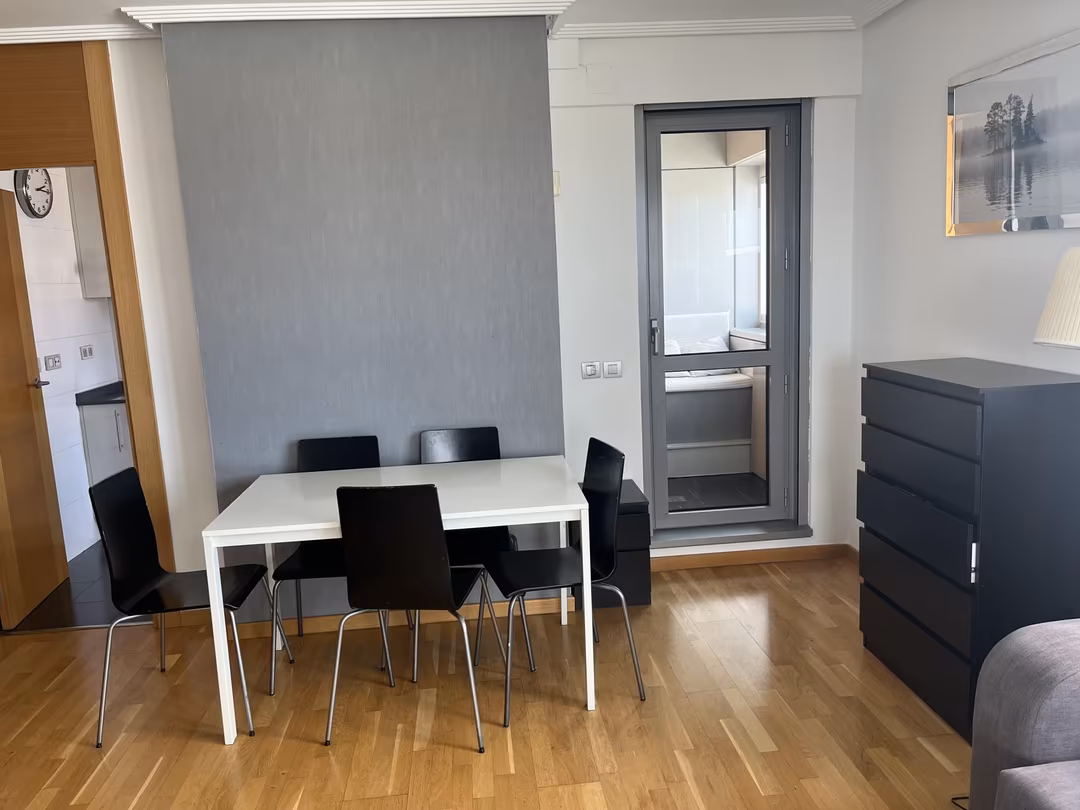 Piso en  Calle de Dulce Chacón 19 - Foto 2