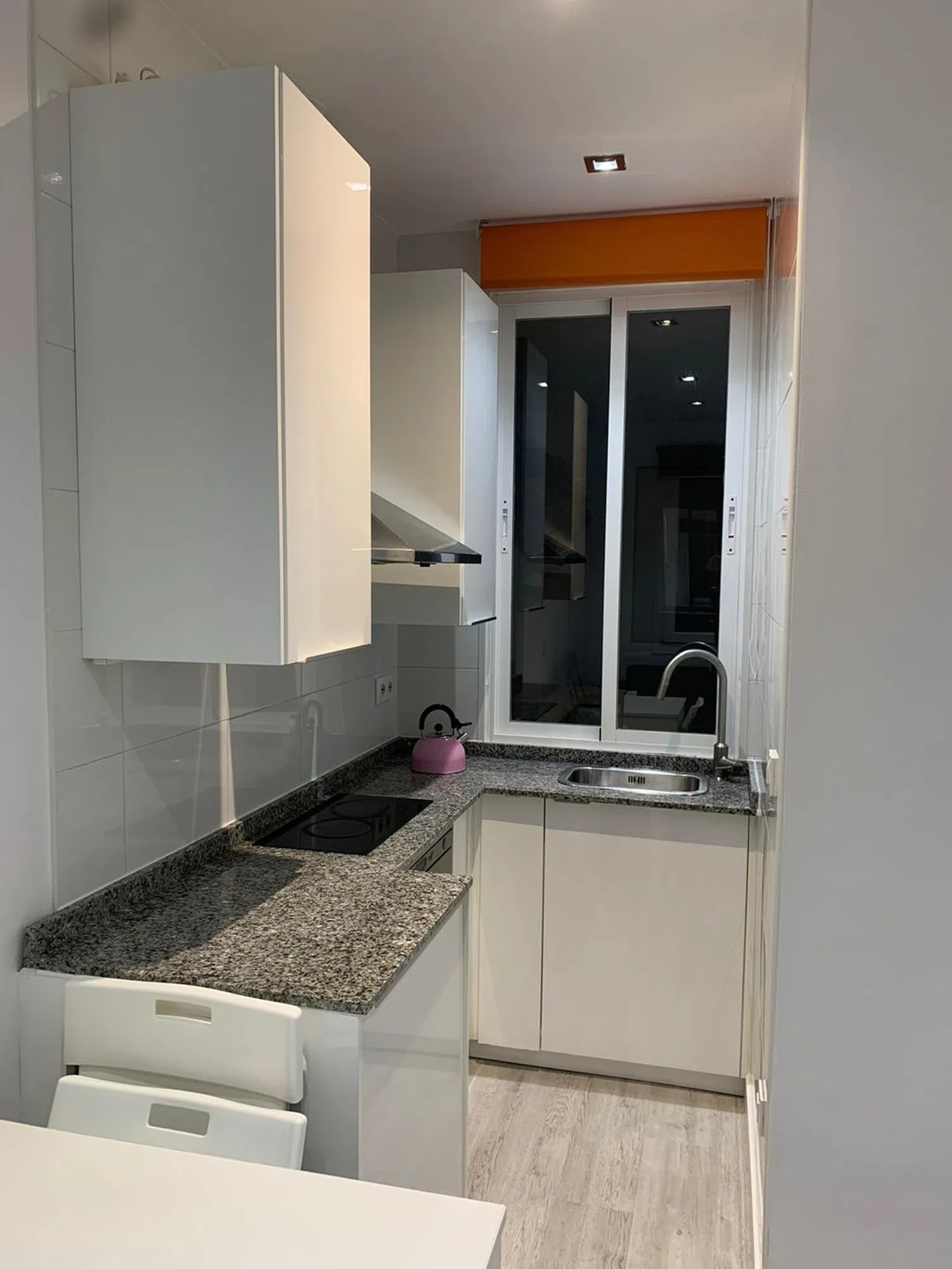 Piso en calle de Menorca, 21 , bajo e - Foto 9