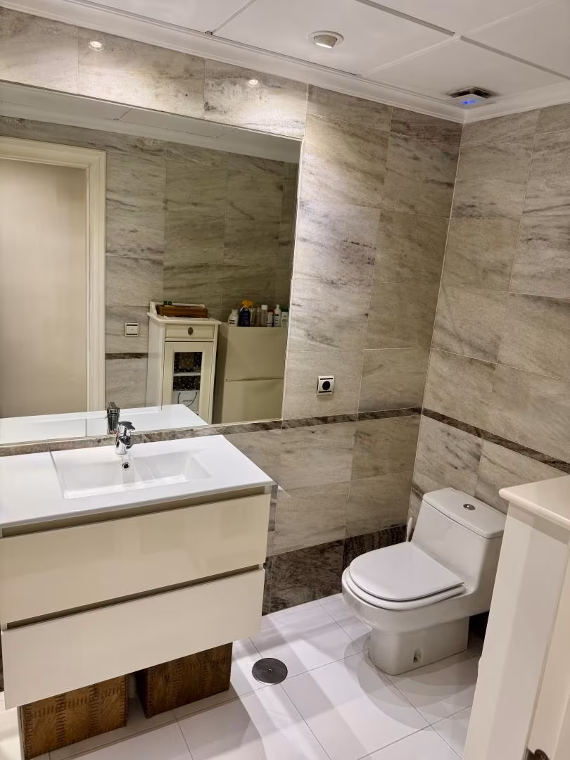 Piso en  Avenida de la Buhaira 18 - Foto 13