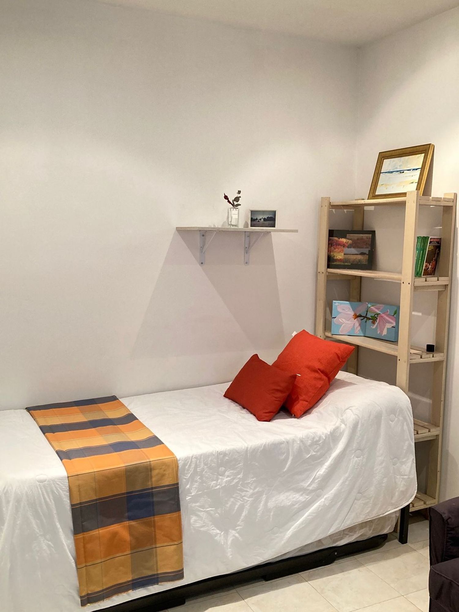 Estudio en calle del Monte Esquinza, 7 - Foto 2