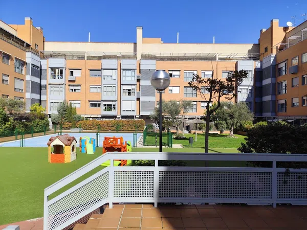 Piso en calle de Pirra, 1