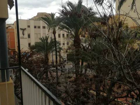 Estudio en calle Poeta Carmelo Calvo, 5