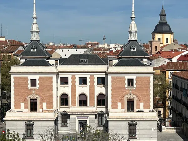 Piso en plaza del General Vara de Rey, 8