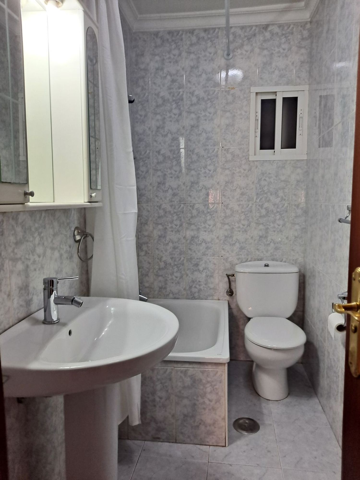 Piso en calle Mirabrá, 8 - Foto 2