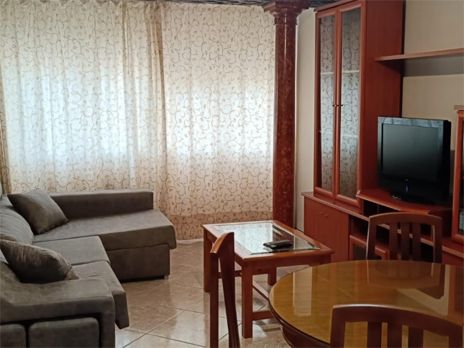 Piso en  Calle Diego de Almagro 8