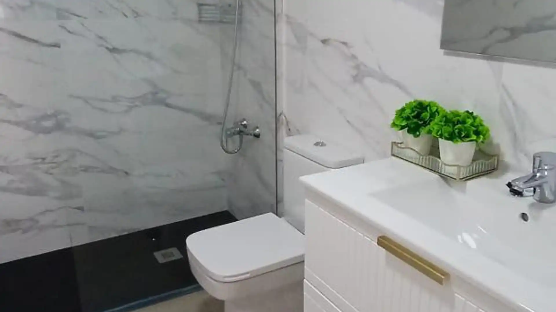 Piso en  Calle del Doce de Octubre 6 - Foto 3