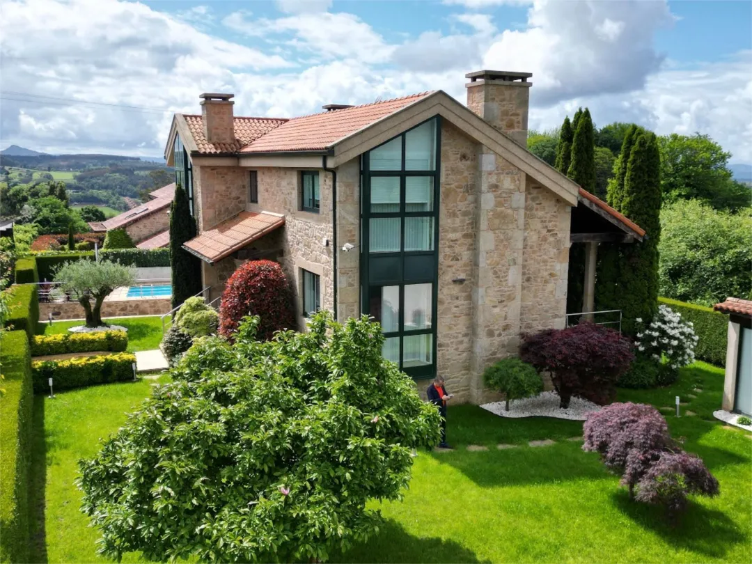 Chalet en Santiago de Compostela - Foto 2