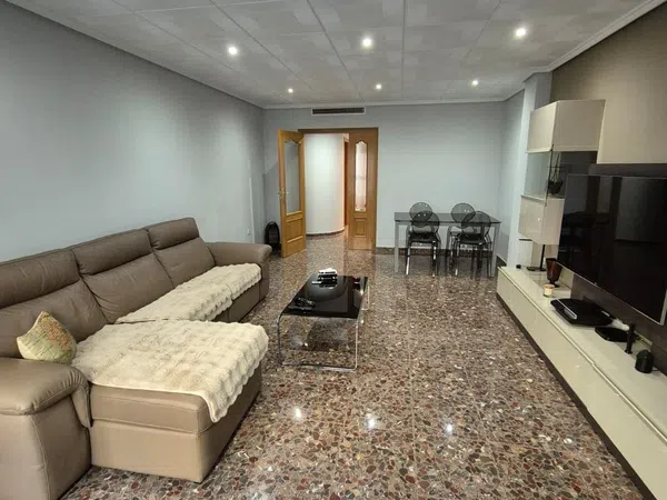 Piso en Avenida de la Paz - Foto 2