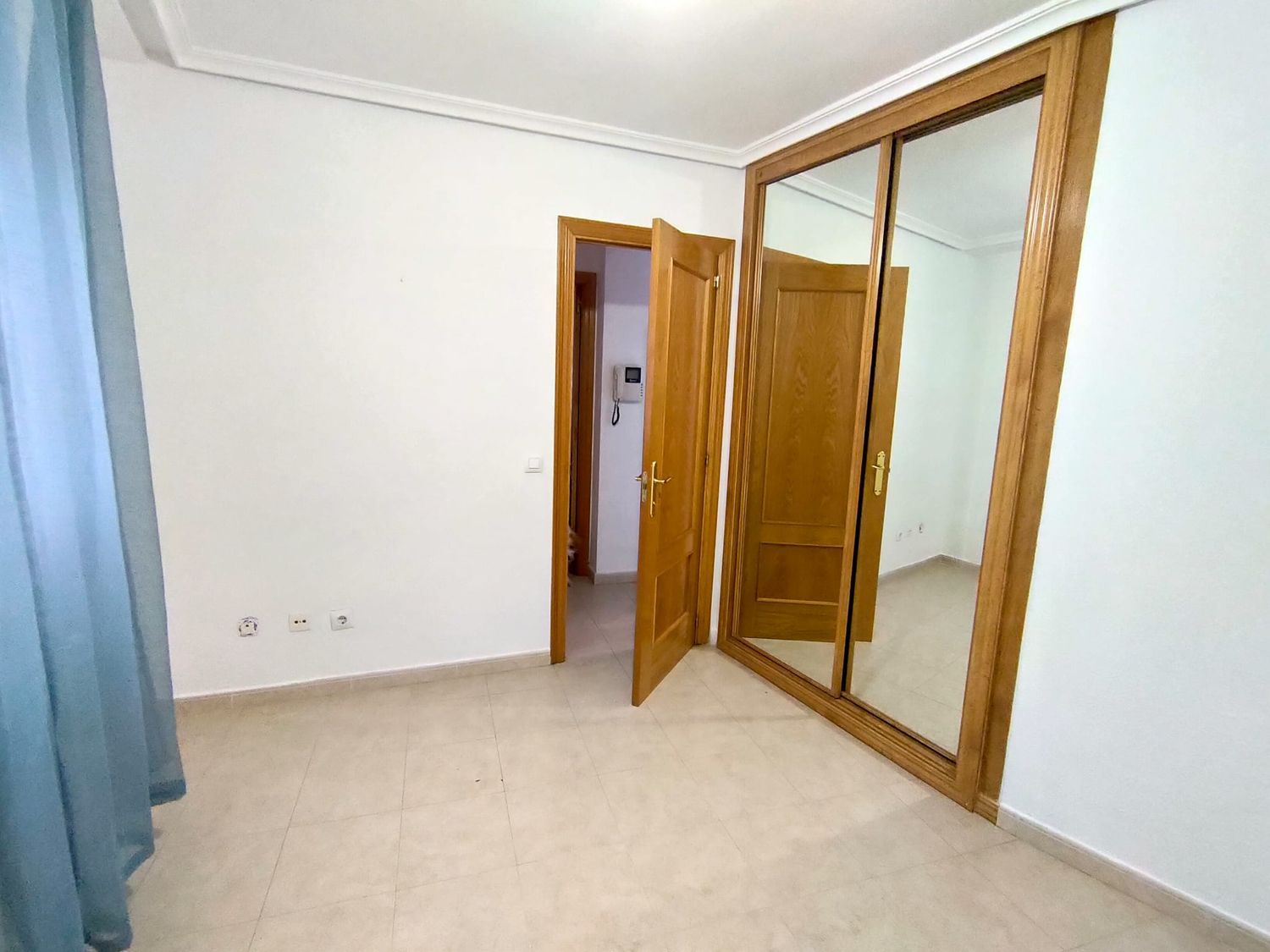 Piso en Calle mercedes escribano, 25, Reyes Católicos - Pº de San Antonio, Reyes Católicos - Pº de San Antonio - Foto 4