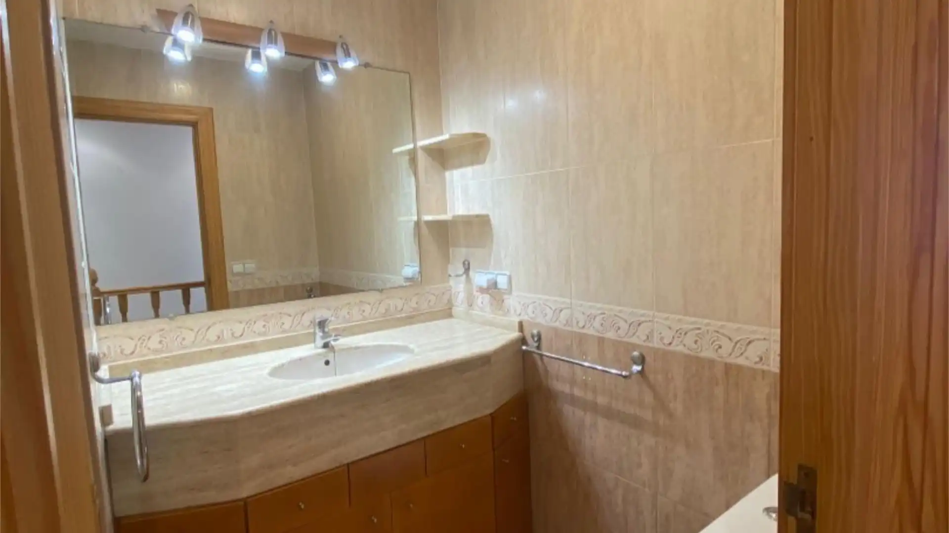 Piso en  Calle Infiesto 2 - Foto 18