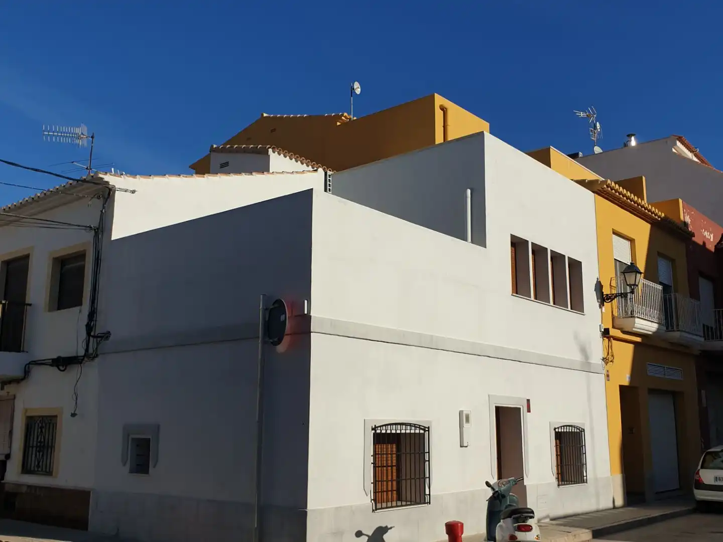 Casa adosada en calle Carrer de l'Hort 12 - Foto 2