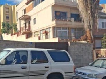Casa adosada en Barrio de La Salud - Foto 8