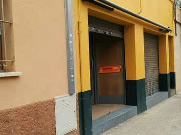 Local comercial en  Carrer de Roig i Ventura 131 - Foto 1