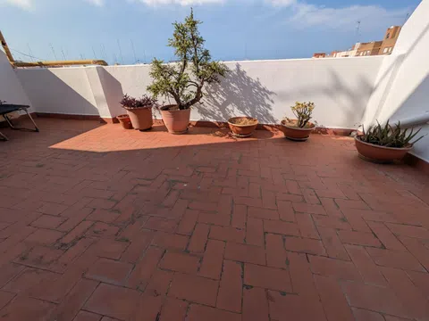 Ático en calle de Campoamor, 14
