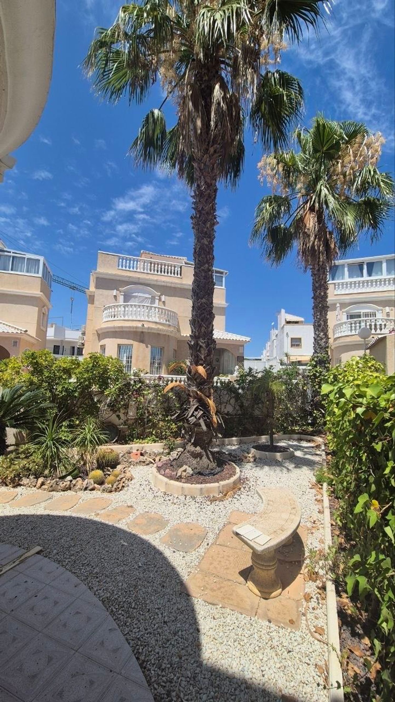 Casa o chalet independiente en Calle Panticosa, 4, Zona Lago - Los Almendros - Foto 4