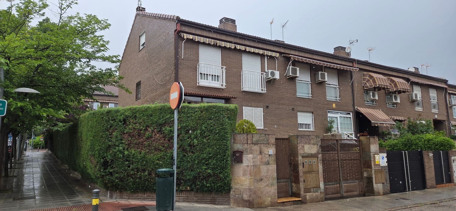Chalet adosado en Calle Juan Ramon Jimenez, 100 - Foto 1