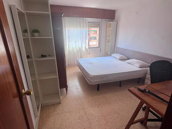 Piso en Plaza d'Hondures, Ciutat Jardí - Foto 7