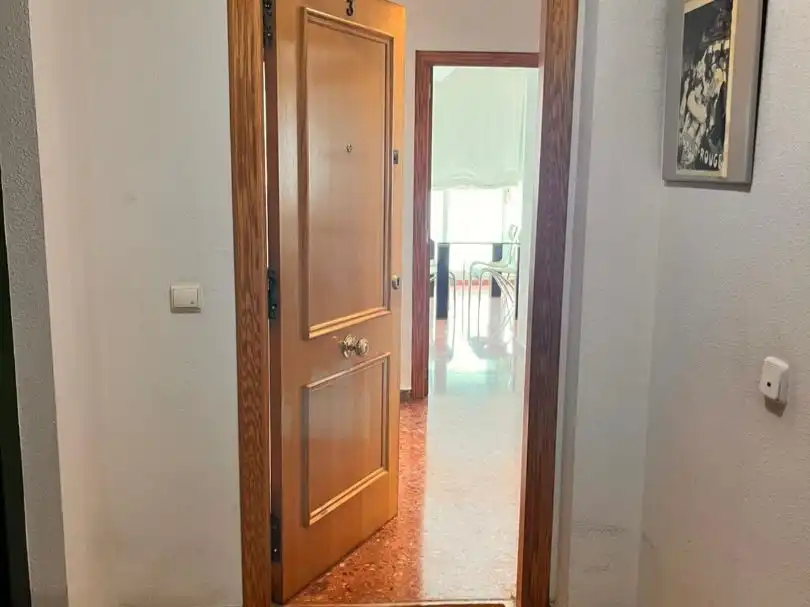 Piso en  Carrer de Beniopa 17 - Foto 2