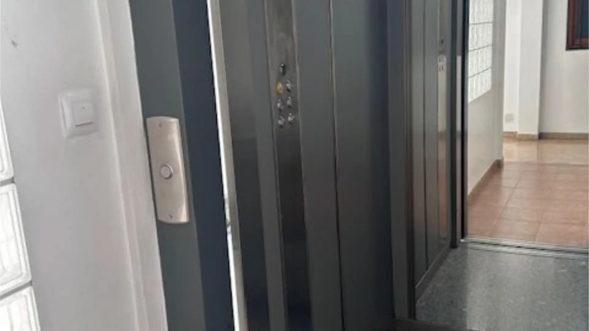 Piso en  Carrer del Pintor Clarós 31 - Foto 33