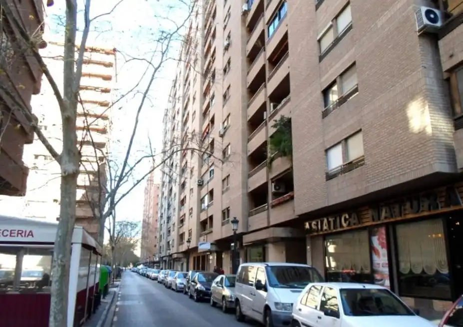 Piso en  Carrer de Bèlgica - Foto 2