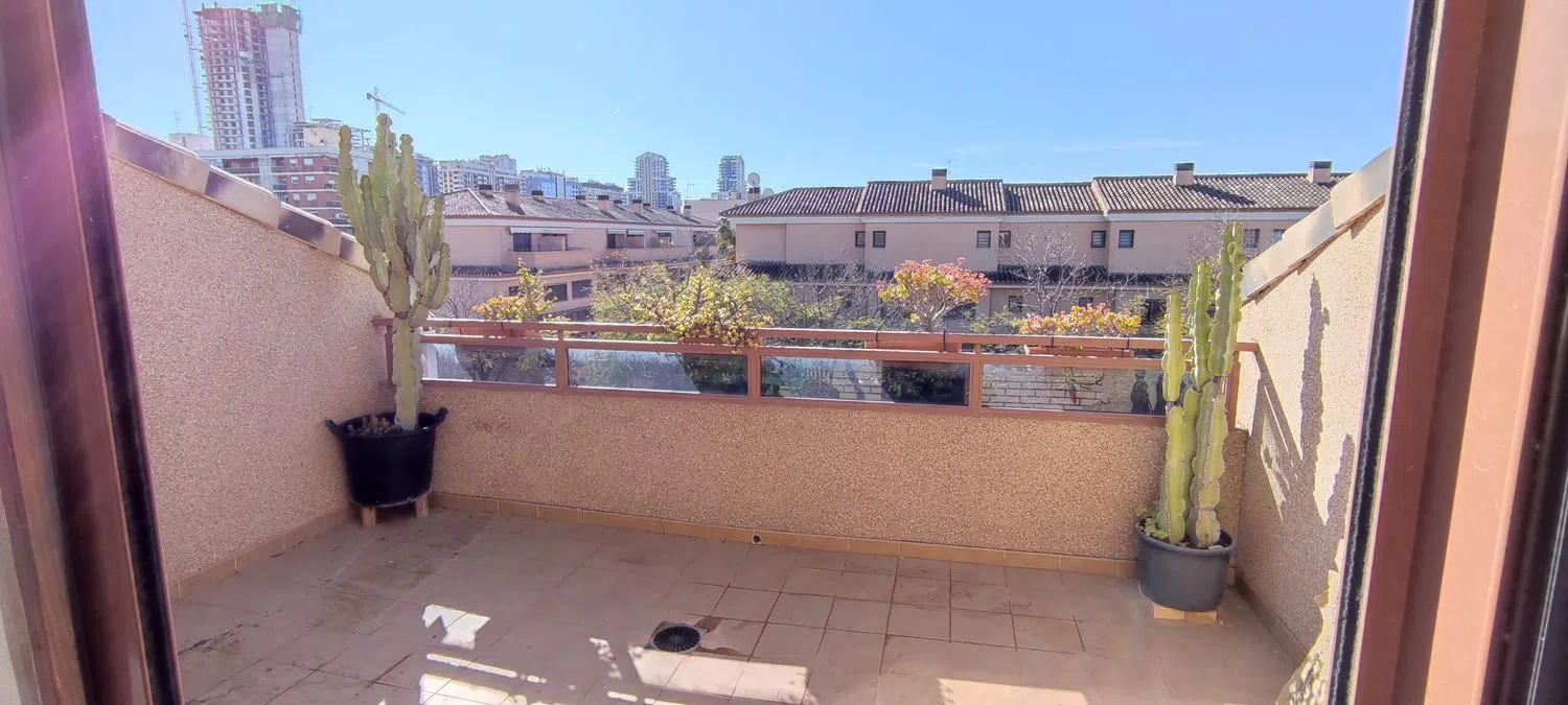 Chalet adosado en Barrio Beniferri - Foto 6