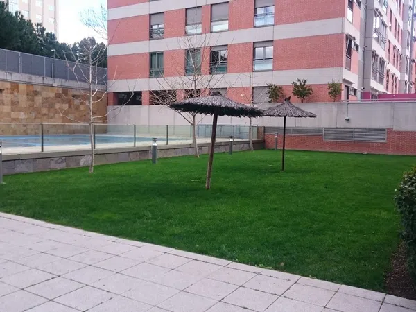 Piso en calle Rafael Bergamín, 5