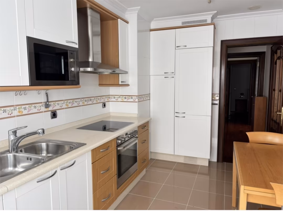 Piso en  Praza Francisco Fernández del Riego 9 - Foto 6