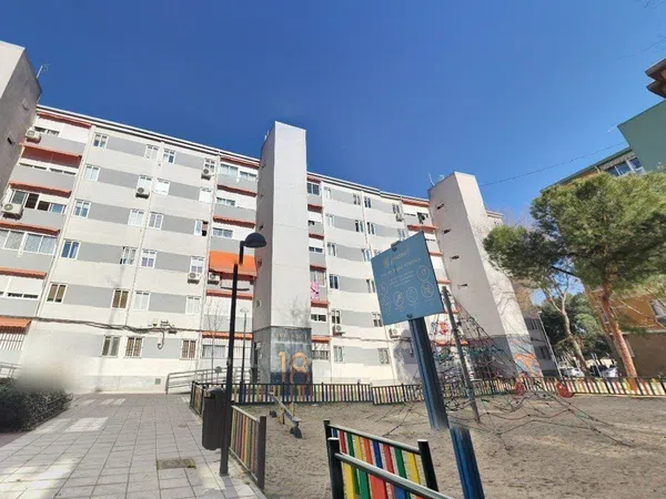 Piso en calle Burjasot, 20