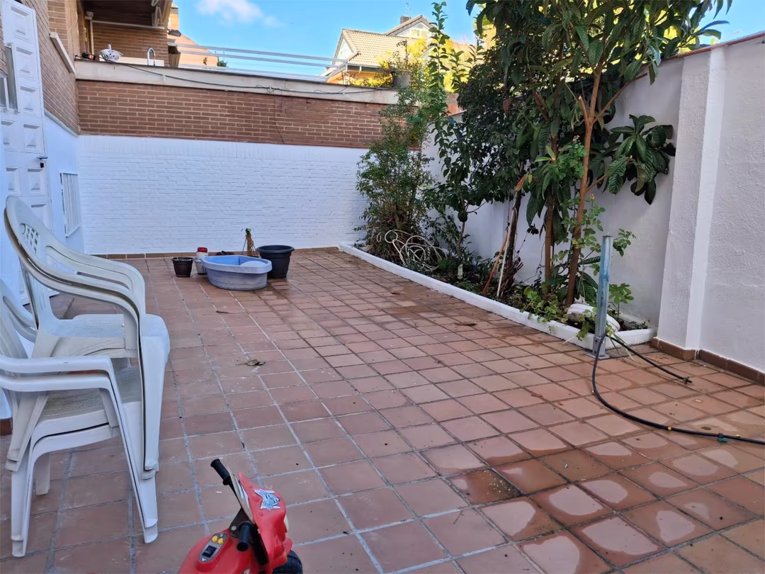 Casa adosada en  Calle del Solano 4B