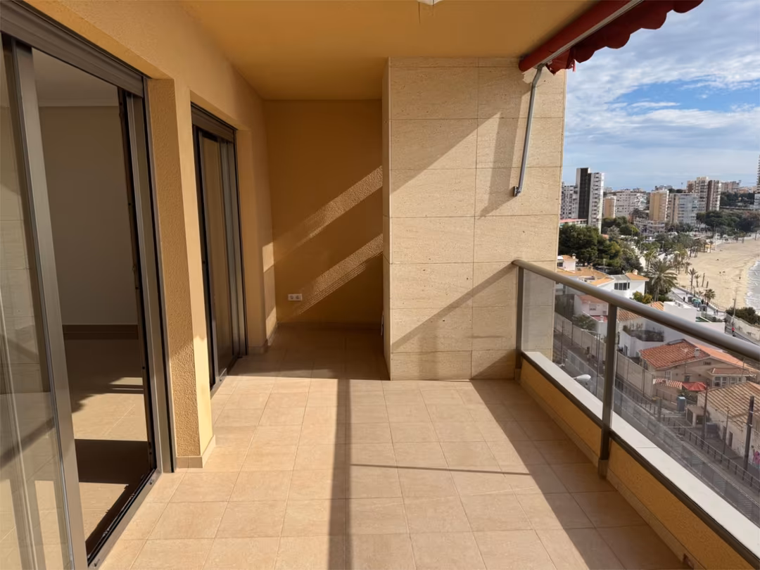 Piso en  Avenida de Villajoyosa 117 - Foto 3