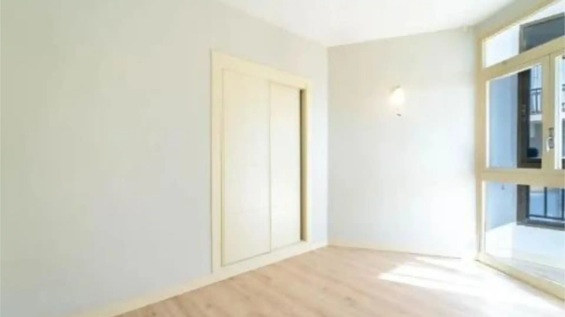 Piso en  Calle Pintor Guerrero del Castillo 2 - Foto 5