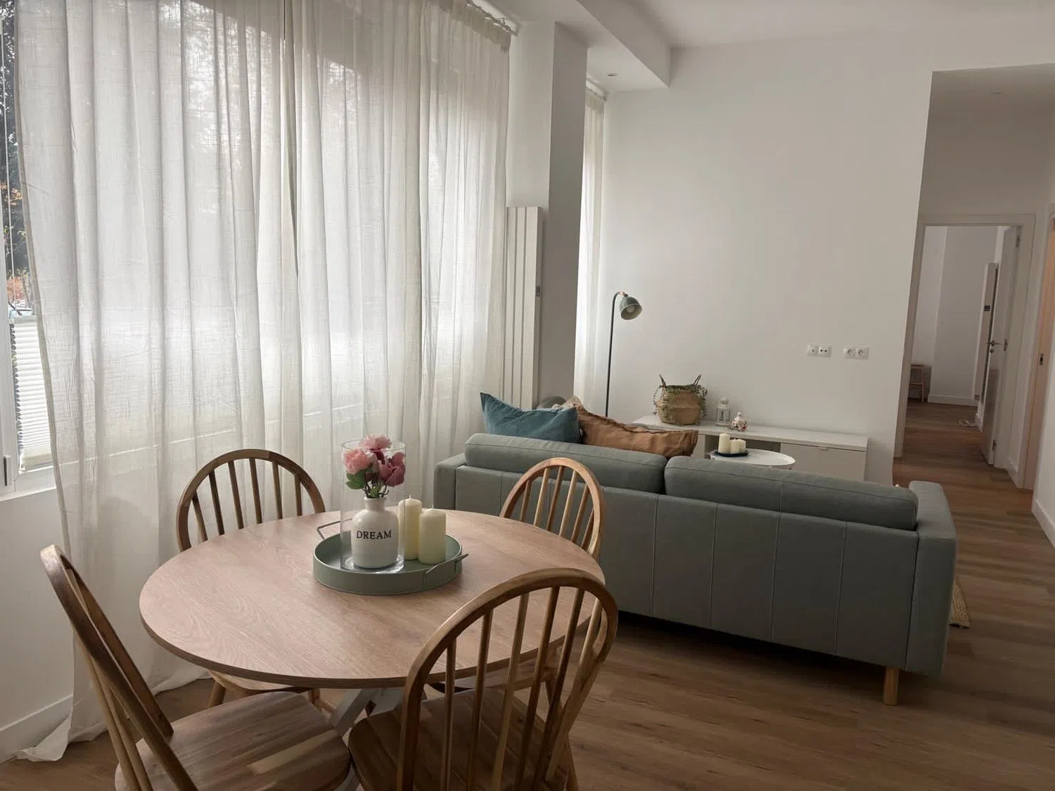 Piso en calle de Santiago de Compostela, 90 - Foto 1