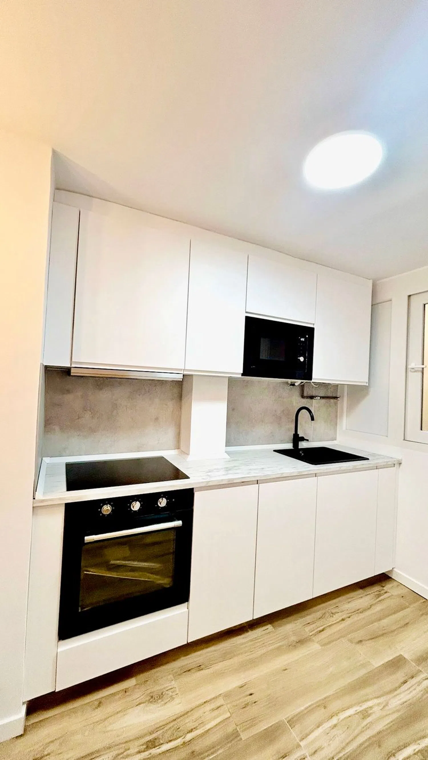 Piso en avenida del Marqués de Corbera, 62 - Foto 3