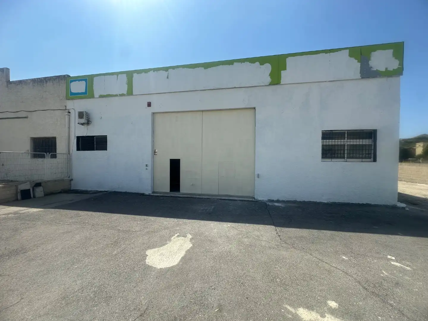 Local comercial en  Calle Aurora Boreal 22 - Foto 3