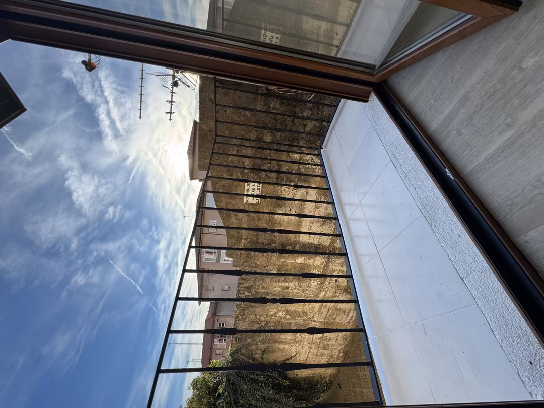 Piso en  Calle Jean León 9 - Foto 2